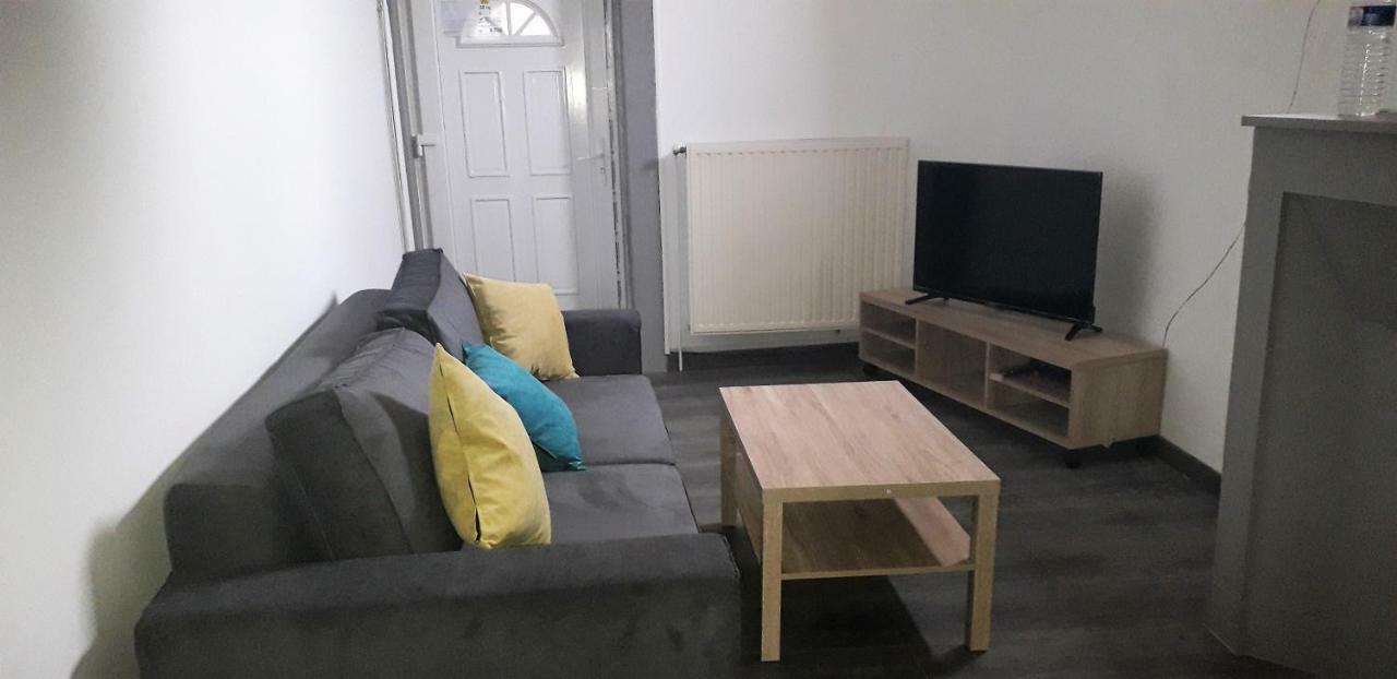 Appart Comme Chez Soi Pusignan Exteriör bild