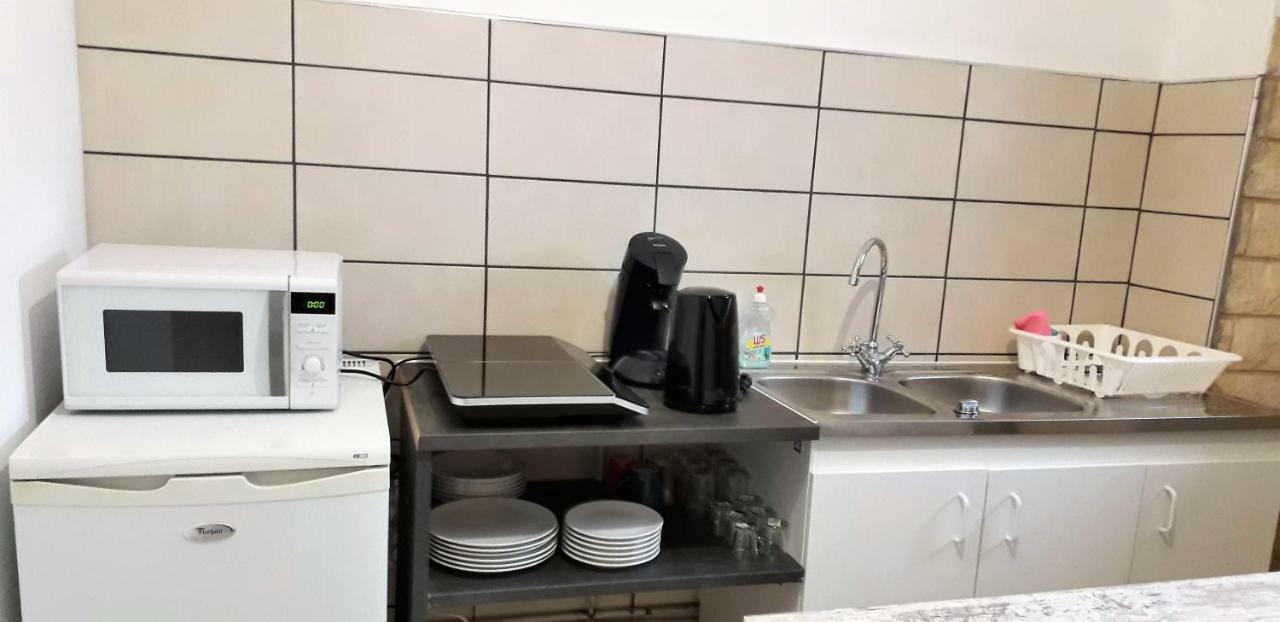 Appart Comme Chez Soi Pusignan Exteriör bild